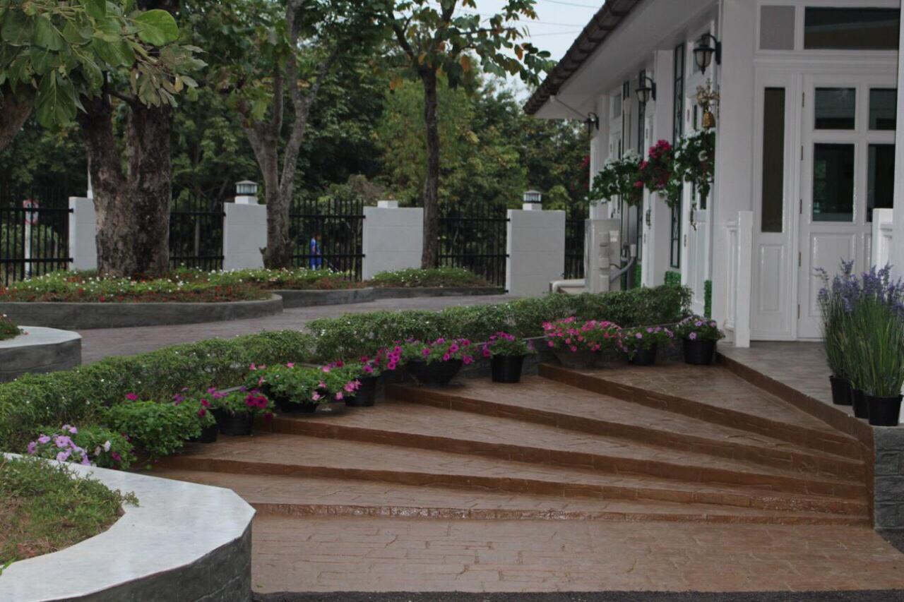 La Place Loei Exterior photo